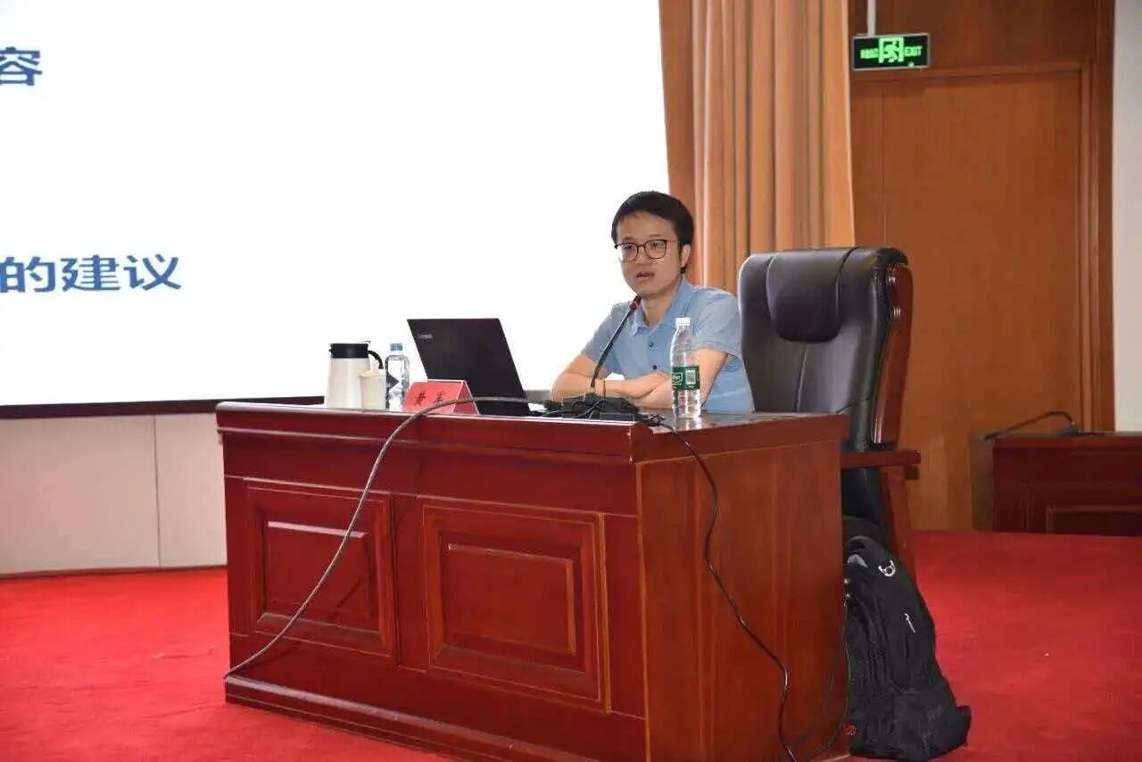 政治与公共管理环球体育app在线登录